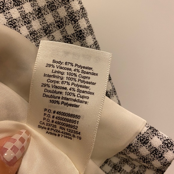 Aritzia Wilfred checked cropped jacket in size L - Picture 4 of 4